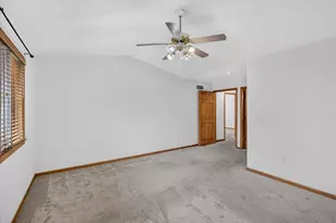 622 Springbrook Cir, DeForest, WI 53532 - Photo 33