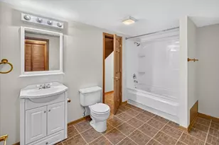 622 Springbrook Cir, DeForest, WI 53532 - Photo 71