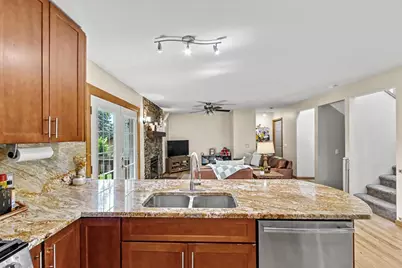 5591 Huntingwood Way, Waunakee, WI 53597 - Photo 15