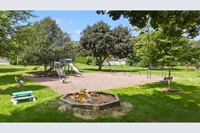 5591 Huntingwood Way, Waunakee, WI 53597 - Photo 77