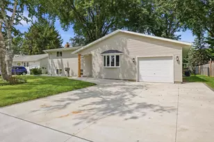 926 Frederick St, Sun Prairie, WI 53590 - Photo 45