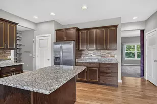 1369 Heritage Ln, Sun Prairie, WI 53590 - Photo 15