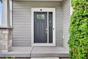 1369 Heritage Ln, Sun Prairie, WI 53590 - Photo 3