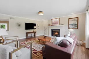 1182 Broadway Dr, Sun Prairie, WI 53590 - Photo 5