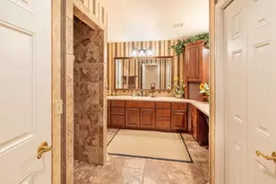 903 Thornecrest Dr, Janesville, WI 53546 - Photo 71