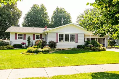 1904 W 7th Avenue, Brodhead, WI 53520 - Photo 3