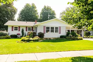 1904 W 7th Ave, Brodhead, WI 53520 - Photo 3