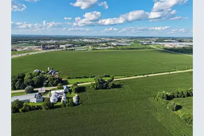2724 E Stateline Road, Beloit, WI 53511 - Photo 11