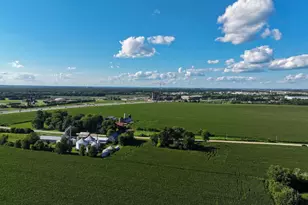 2724 E Stateline Rd, Beloit, WI 53511 - Photo 9