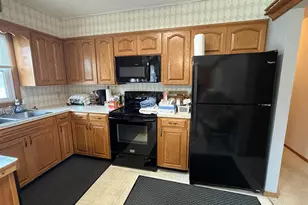 1021 S 14th St, Prairie Du Chien, WI 53821 - Photo 9