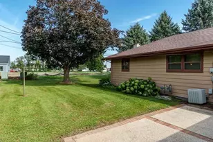 402 N Pine St, Orfordville, WI 53576 - Photo 33