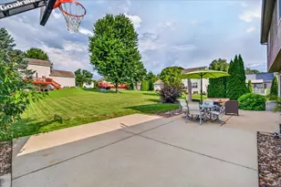 912 Questa Ridge Trail, Verona, WI 53593 - Photo 9