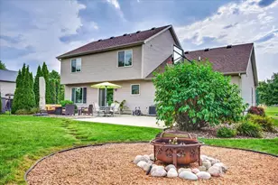 912 Questa Ridge Trail, Verona, WI 53593 - Photo 13