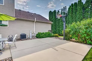 912 Questa Ridge Trail, Verona, WI 53593 - Photo 11