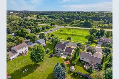 912 Questa Ridge Trail, Verona, WI 53593 - Photo 63