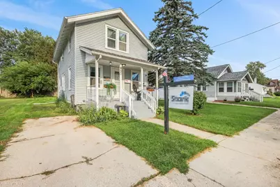 457 N Walnut Street, Janesville, WI 53548 - Photo 3