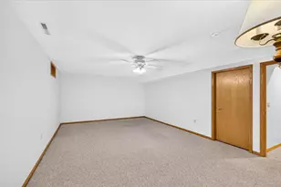 6 Village Homes Dr, Waunakee, WI 53597 - Photo 37