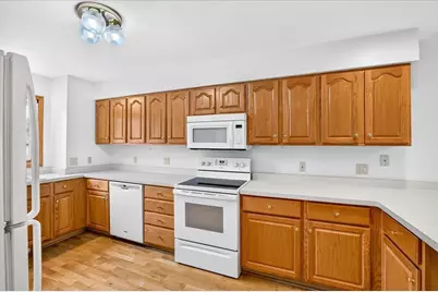 6 Village Homes Drive, Waunakee, WI 53597 - Photo 13