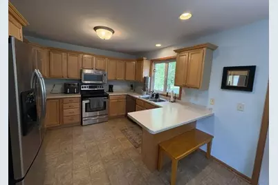 6802 Sunset Meadow Drive, Windsor, WI 53598 - Photo 9