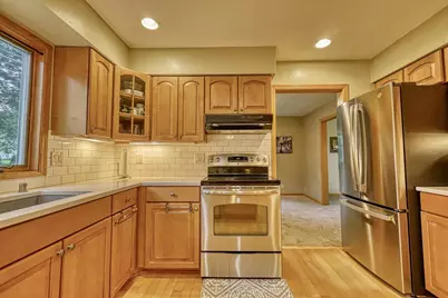 7315 Voss Parkway, Middleton, WI 53562 - Photo 7