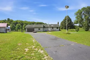 1129 Gem Dr, Dell Prairie, WI 53965 - Photo 19