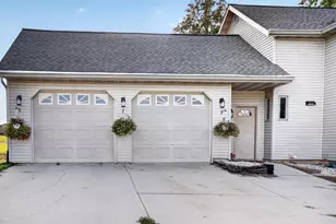 122 E Winnebago St, Friesland, WI 53935 - Photo 25