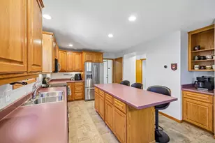 505 Aztalan Dr, Madison, WI 53718 - Photo 7