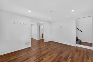 1123 Emerald St, Madison, WI 53715 - Photo 13