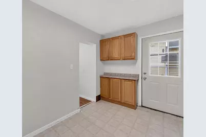 1123 Emerald Street, Madison, WI 53715 - Photo 9