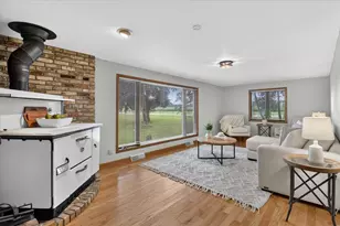 1270 Hillside Rd, Edgerton, WI 53534 - Photo 11