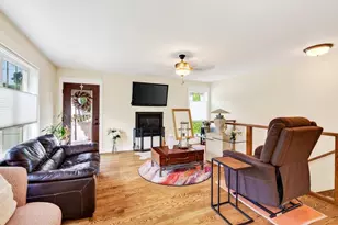 2004 Butler Ct, Middleton, WI 53562 - Photo 15