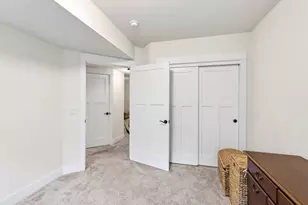 2004 Butler Ct, Middleton, WI 53562 - Photo 25