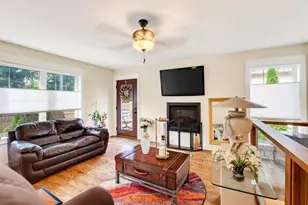 2004 Butler Ct, Middleton, WI 53562 - Photo 13
