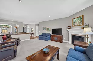100 Autumnwood Cir, Mount Horeb, WI 53572 - Photo 7