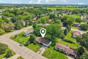 307 Meadowlark Cir, Deerfield, WI 53531 - Photo 35