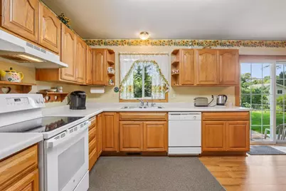307 Meadowlark Circle, Deerfield, WI 53531 - Photo 9