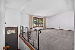 414 Jubilee Ln, Madison, WI 53718 - Photo 5