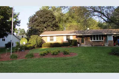 522 Sussex Drive, Janesville, WI 53546 - Photo 1