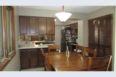 522 Sussex Drive, Janesville, WI 53546 - Photo 9