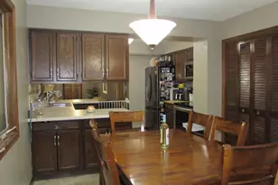 522 Sussex Dr, Janesville, WI 53546 - Photo 9