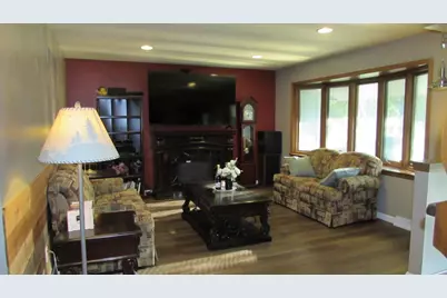 522 Sussex Drive, Janesville, WI 53546 - Photo 5