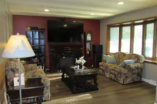 522 Sussex Dr, Janesville, WI 53546 - Photo 5