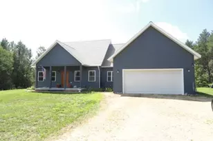 W1624 Dees Rd, Lyndon Station, WI 53944 - Photo 17