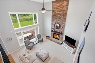 418 Augusta Dr, Madison, WI 53717 - Photo 15