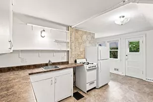 54 S Marquette St, Madison, WI 53704 - Photo 23