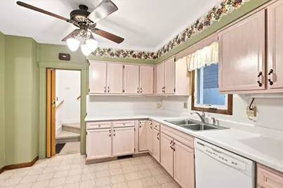 54 S Marquette Street, Madison, WI 53704 - Photo 5