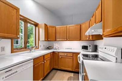 659 Kensington Square, Stoughton, WI 53589 - Photo 31