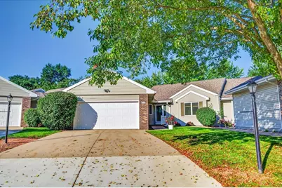 659 Kensington Square, Stoughton, WI 53589 - Photo 5