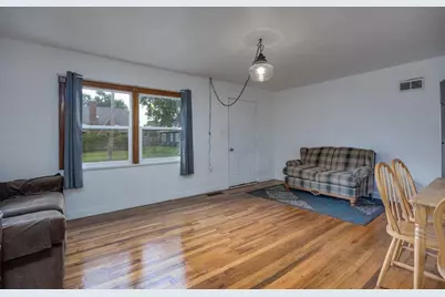 1855 Strong Avenue, Beloit, WI 53511 - Photo 5