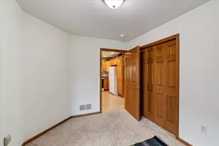 640 Springbrook Cir, DeForest, WI 53532 - Photo 31